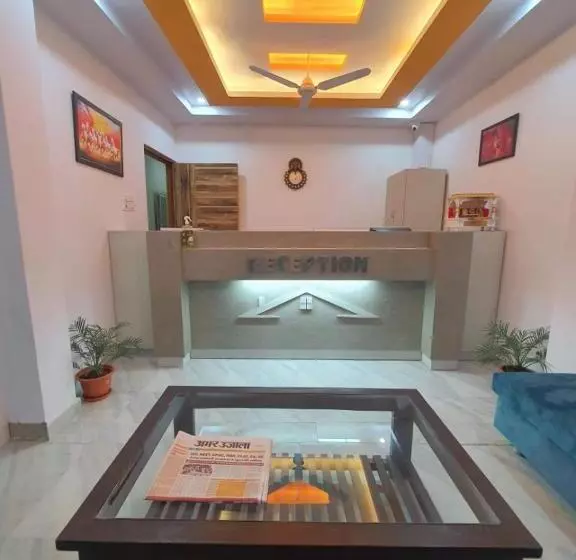 ホテル Mahadeva Homes Guest House