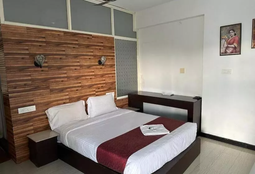 Memmsta Hotels Munnar