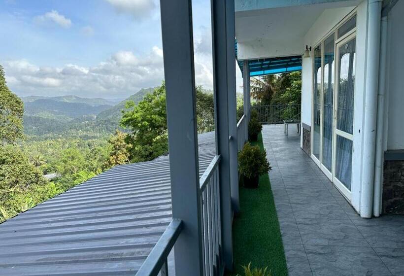 Memmsta Hotels Munnar