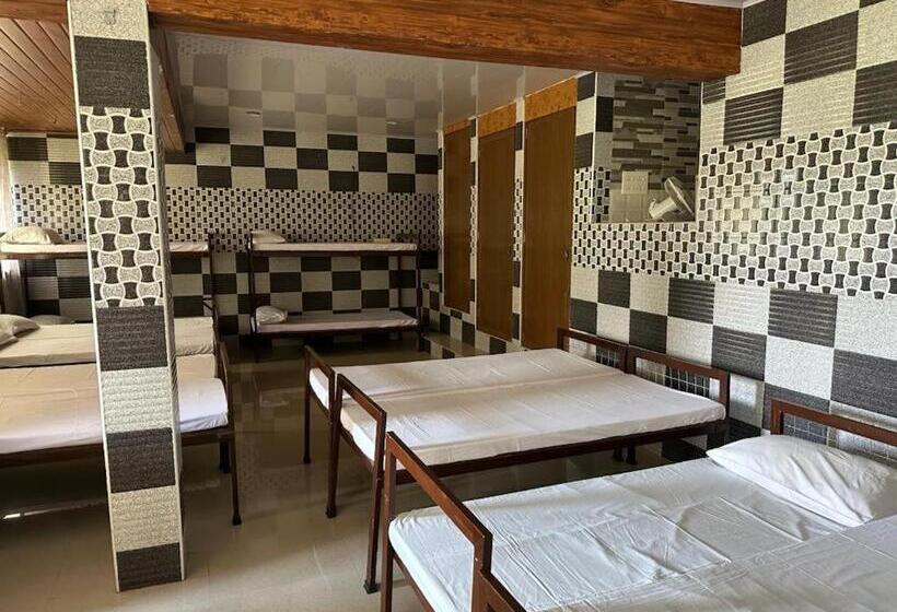 Memmsta Hotels Munnar