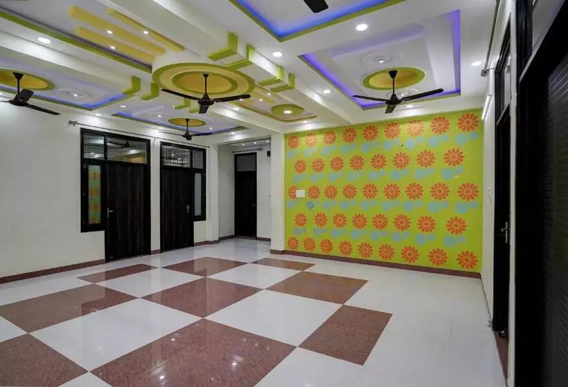ホテル Oyo Flagship Kanpur City House