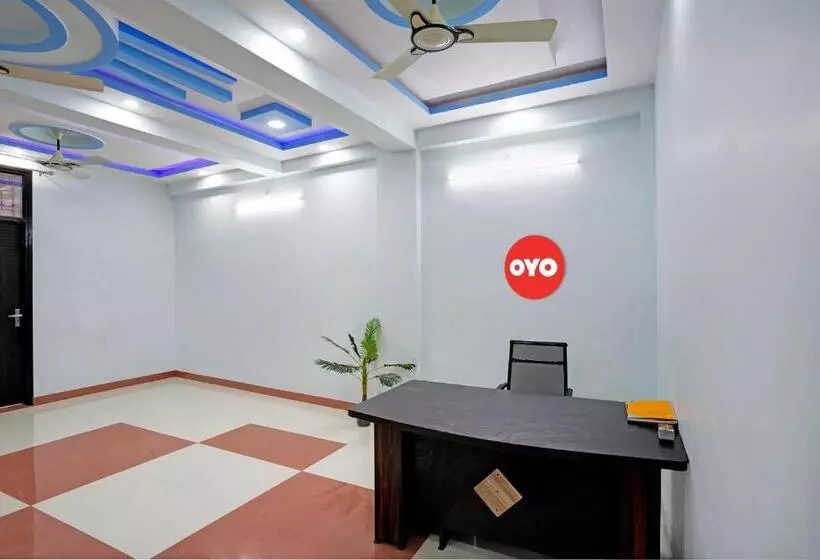 ホテル Oyo Flagship Kanpur City House