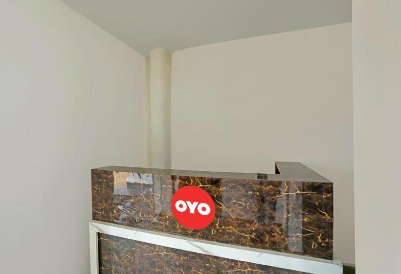 호텔 Oyo Flagship Townhome Inn