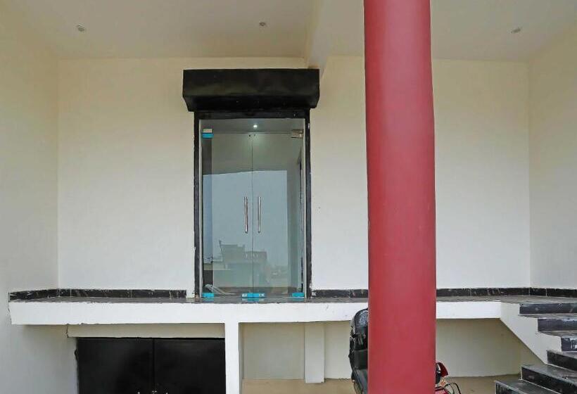 호텔 Oyo Flagship Townhome Inn