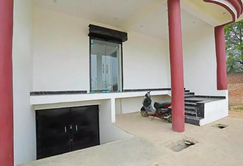 ホテル Oyo Flagship Townhome Inn