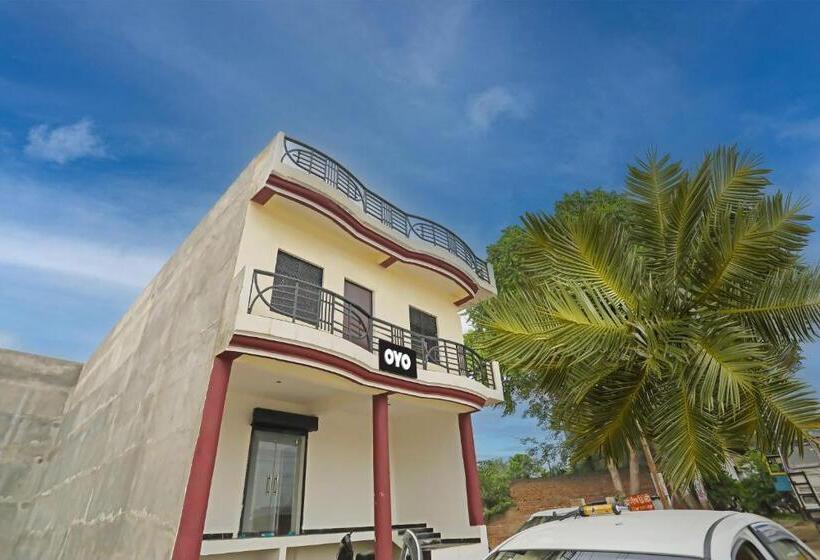 호텔 Oyo Flagship Townhome Inn