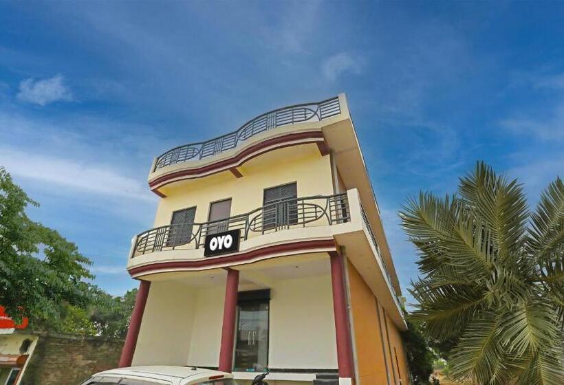 호텔 Oyo Flagship Townhome Inn