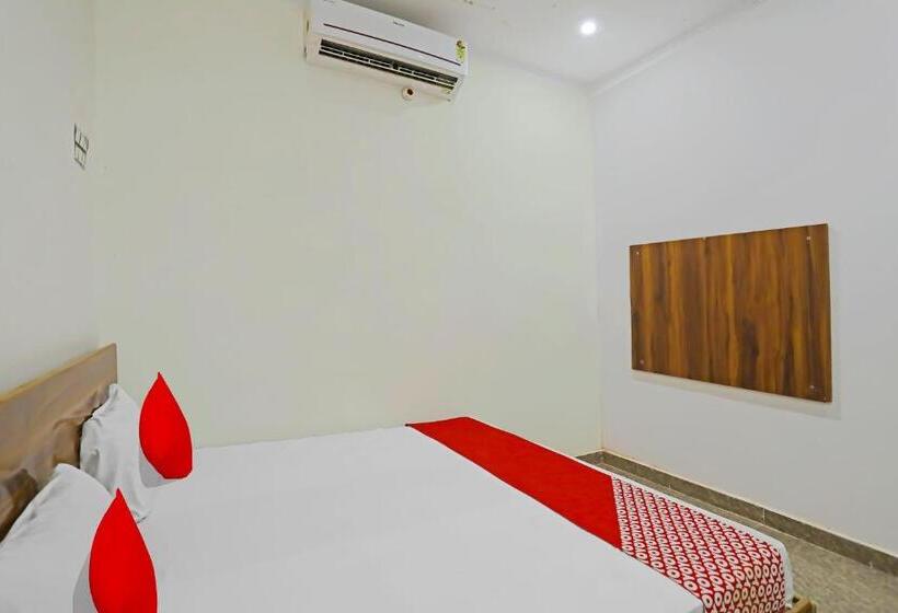 호텔 Oyo Flagship Townhome Inn