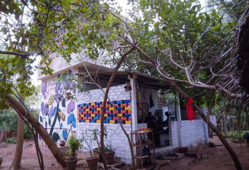 בית מלון כפרי Shanthi Garden