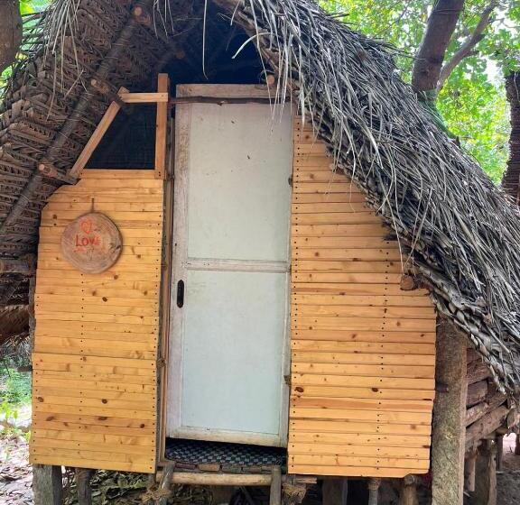 בית מלון כפרי Shanthi Garden