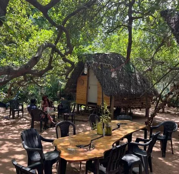 ホテル Shanthi Garden