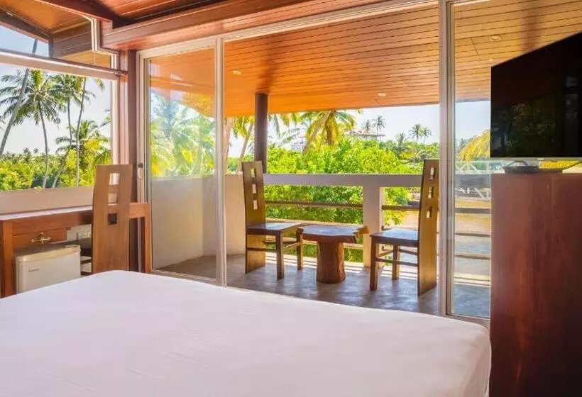 Hotelli Shalza Ahangama