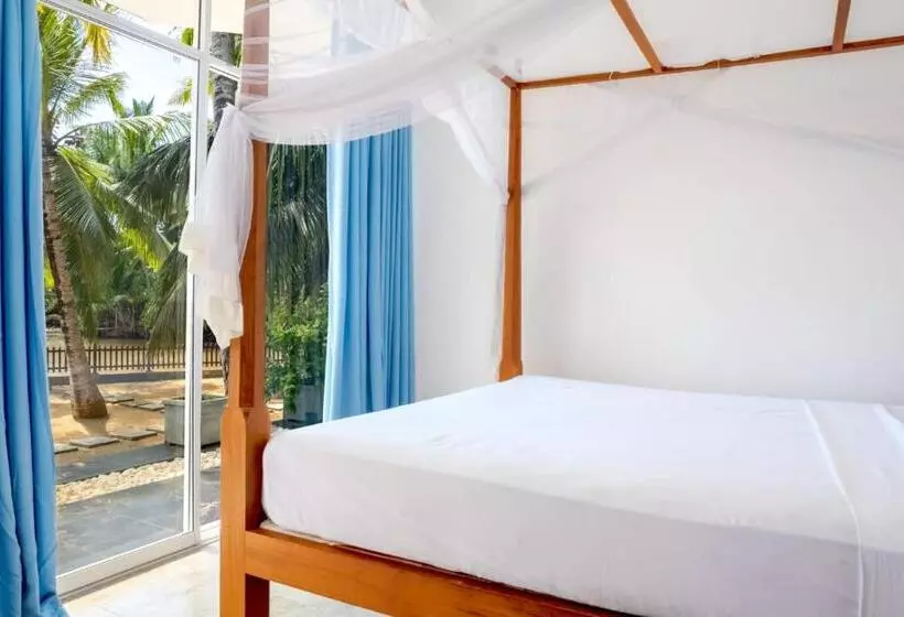 Hotelli Shalza Ahangama