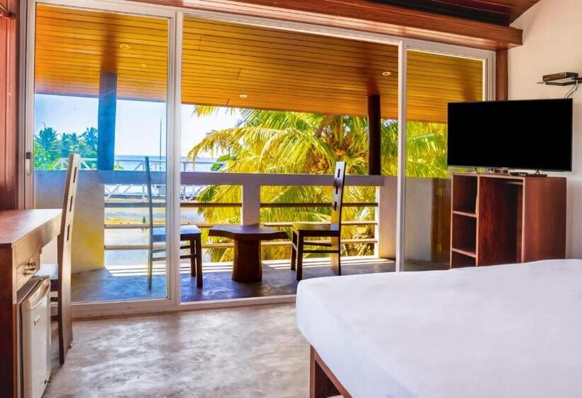 Отель Shalza Ahangama