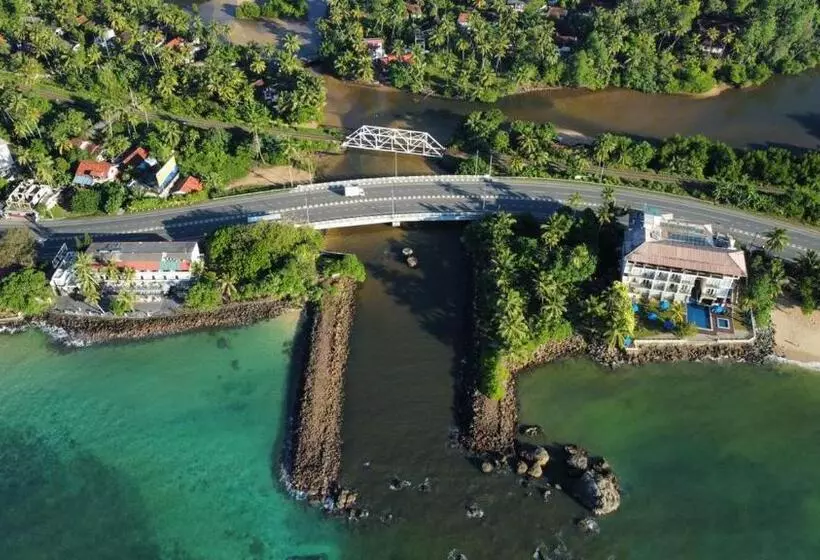 Hotelli Shalza Ahangama