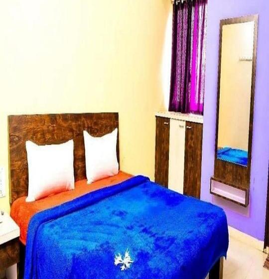 Non Ac Richa Hotel Palace Vadodara