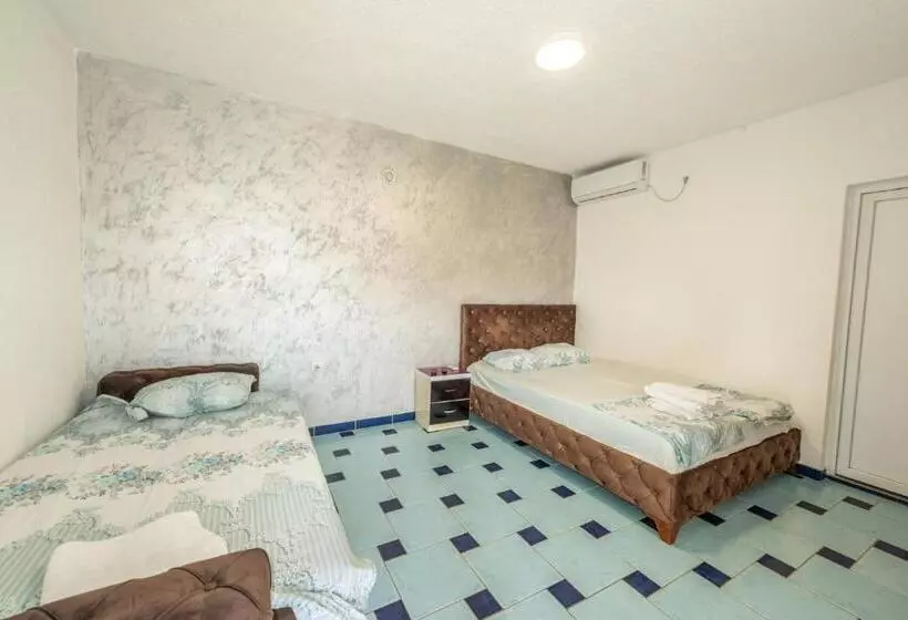 پانسیون Apartmani Medovic
