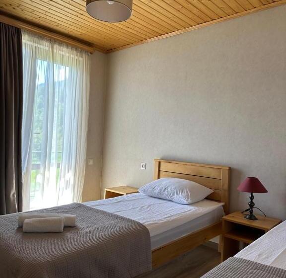 پانسیون Bala S House