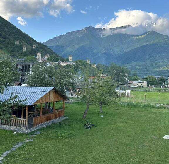 پانسیون Bala S House