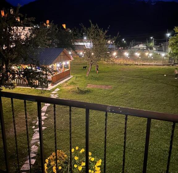 پانسیون Bala S House