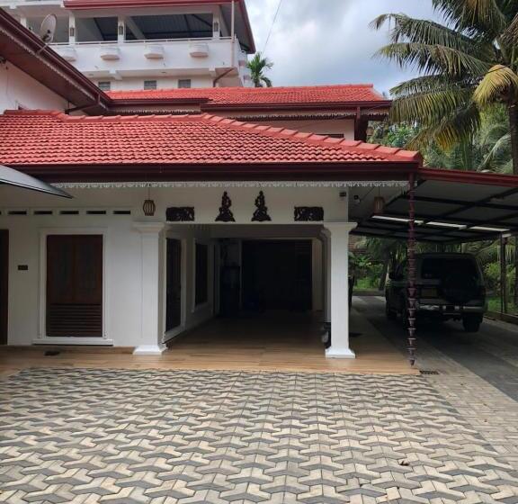 بنسيون Birds Paradise Holiday Rooms Kamburugamuwa