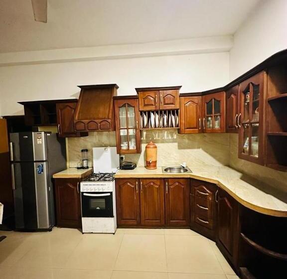 بنسيون Birds Paradise Holiday Rooms Kamburugamuwa