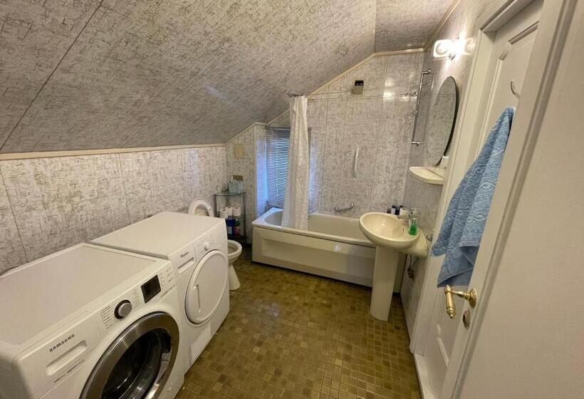 Pensão House, Daily Room