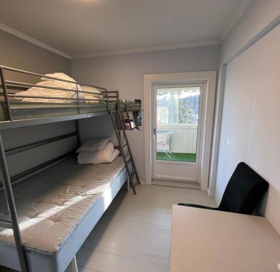 Pensão House, Daily Room