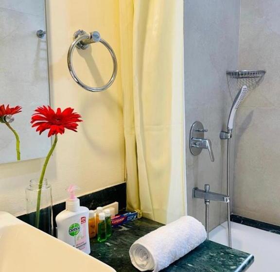 بنسيون The Glory Hotel 137