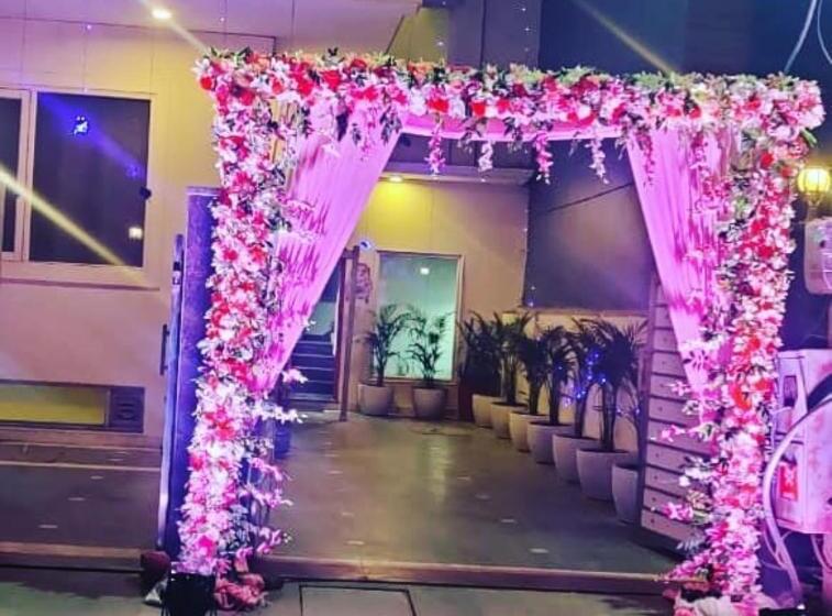 بنسيون The Glory Hotel 137