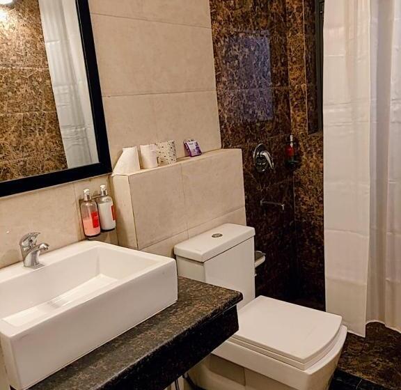 بنسيون The Glory Hotel 137