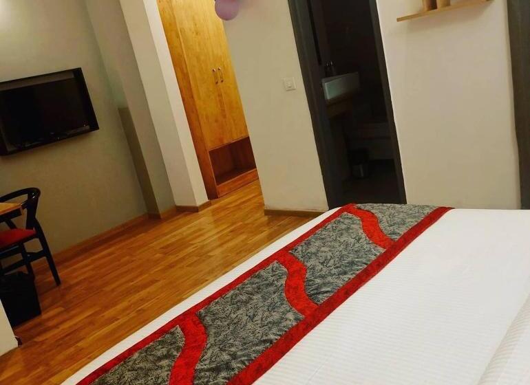 بنسيون The Glory Hotel 137