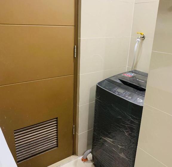 Studio 8th Fl With Balcony Across Terminal 3 Airport