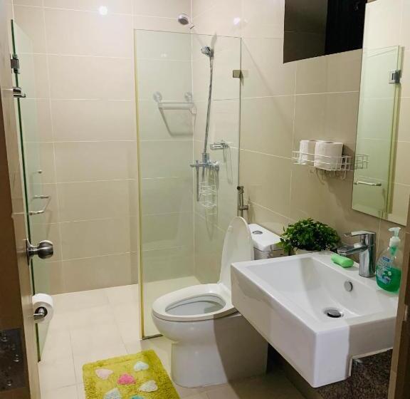 Studio 8th Fl With Balcony Across Terminal 3 Airport