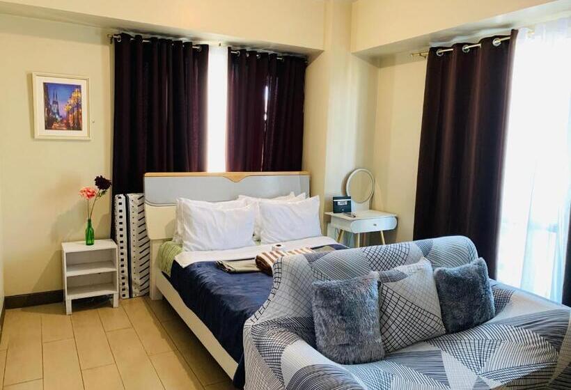 Studio 8th Fl With Balcony Across Terminal 3 Airport