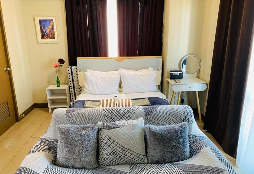 Studio 8th Fl With Balcony Across Terminal 3 Airport