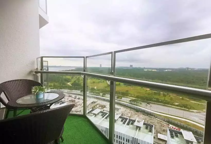 Almas Suites Puteri Harbour