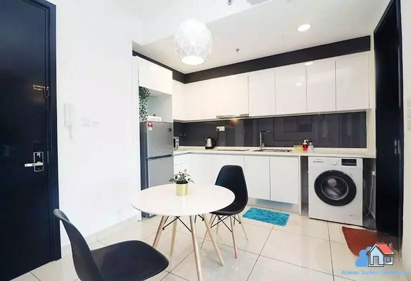 Almas Suites Puteri Harbour