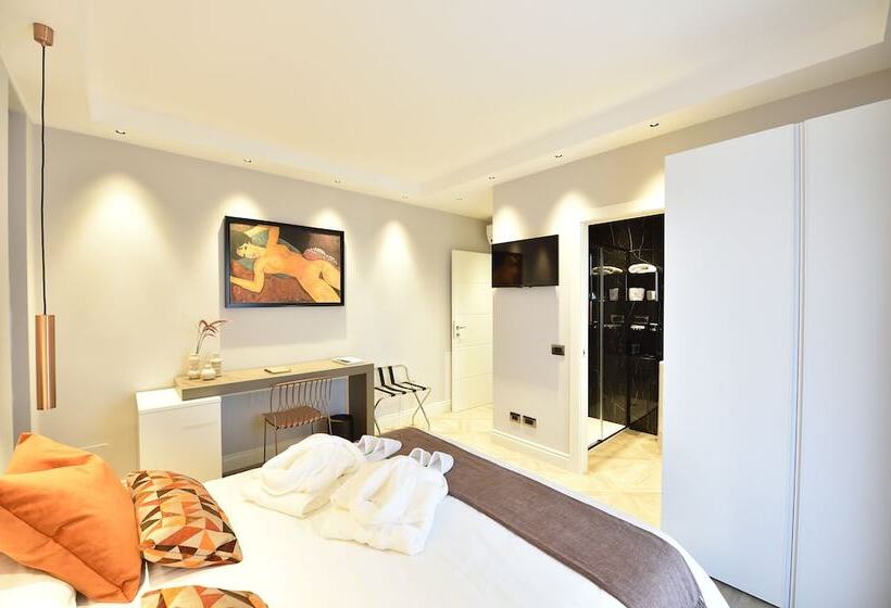 تختخواب و صبحانه La Dependance