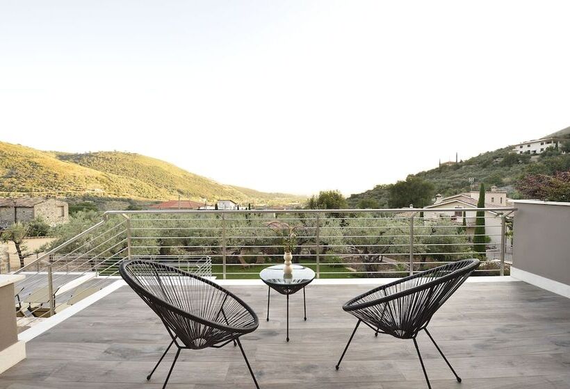 تختخواب و صبحانه La Dependance