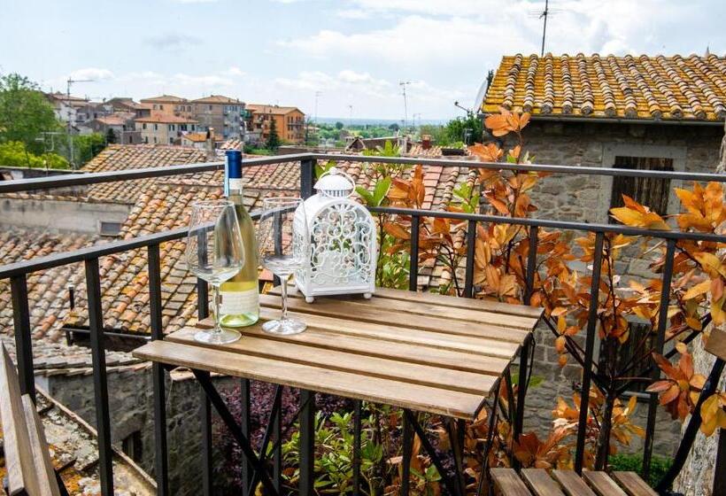 تختخواب و صبحانه La Suite Del Borgo