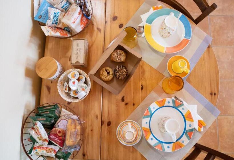 تختخواب و صبحانه La Suite Del Borgo