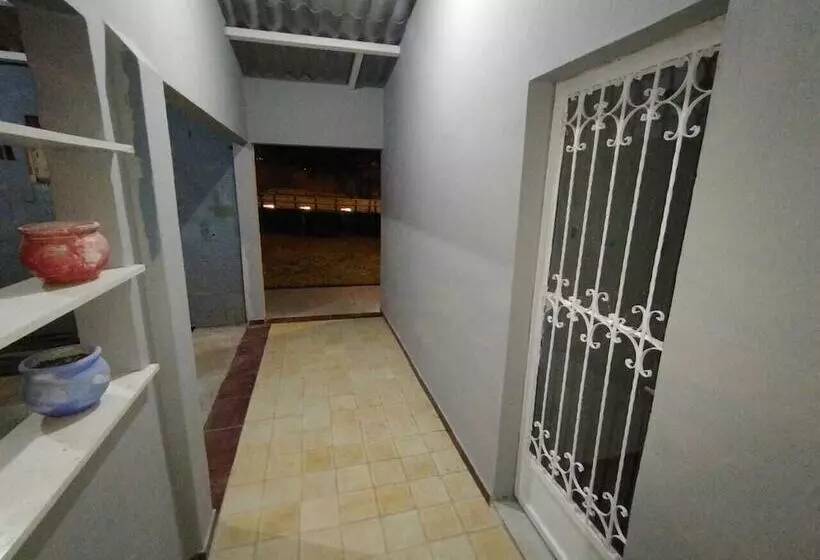 تختخواب و صبحانه Pousada Jardins