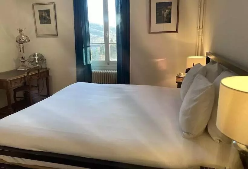 Aamiaismajoitus (B&B) Spa Chateau La Tour