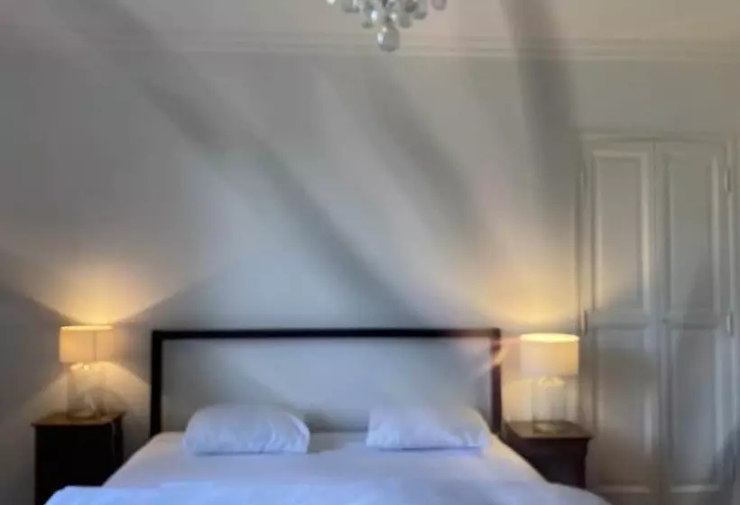 Aamiaismajoitus (B&B) Spa Chateau La Tour