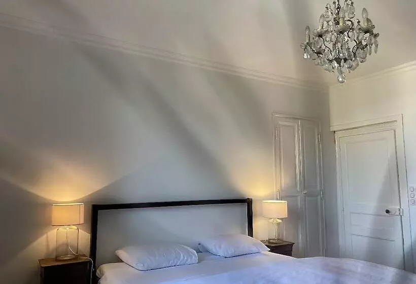 Aamiaismajoitus (B&B) Spa Chateau La Tour