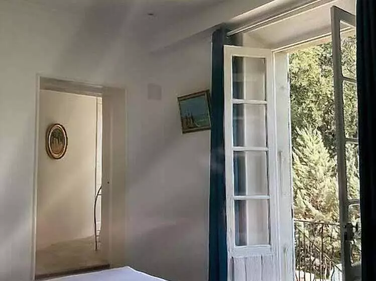 Aamiaismajoitus (B&B) Spa Chateau La Tour