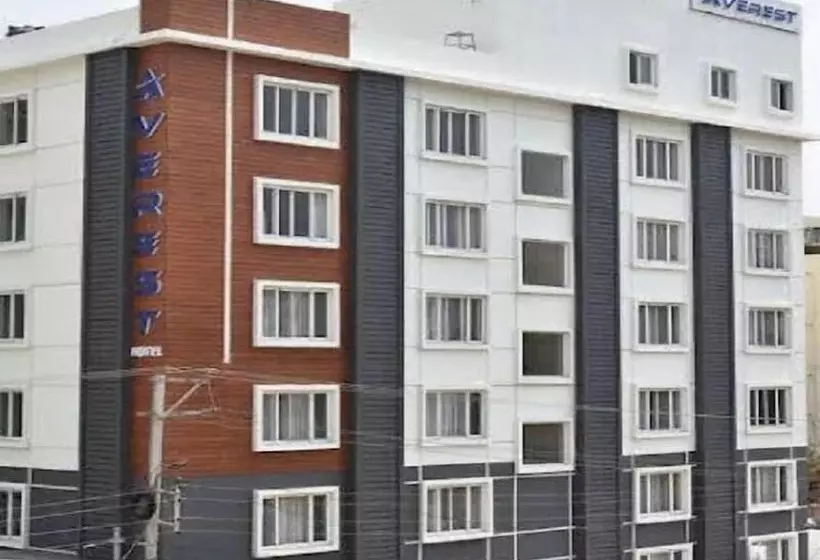 Destino By Monday Hotels Gachibowli