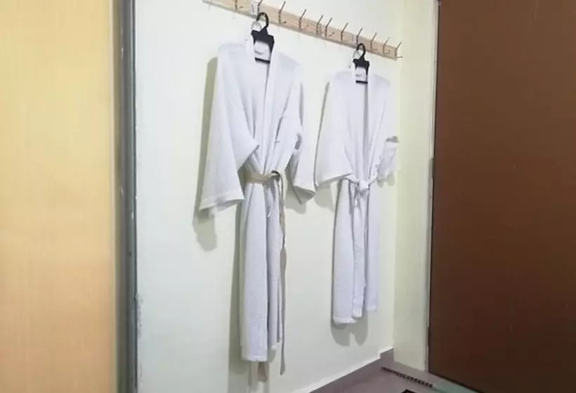 Fs Dimensi Hotel By Oyo