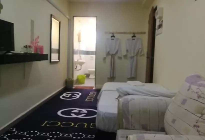 Fs Dimensi Hotel By Oyo